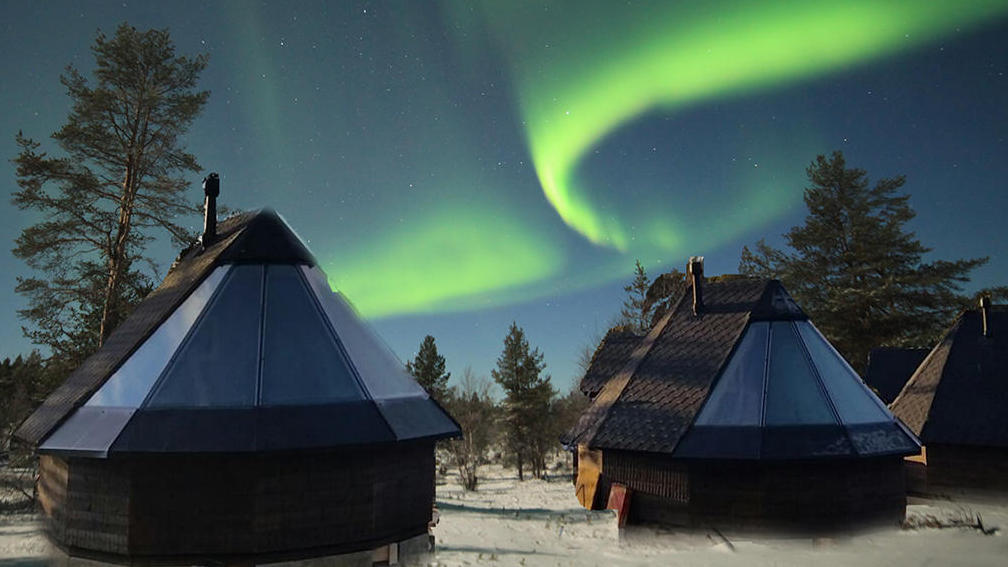 Muotka Aurora Cabins are a perfect and romantic spot for aurora hunting.