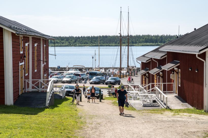 Santas seaside office is located in Kemi Harbor