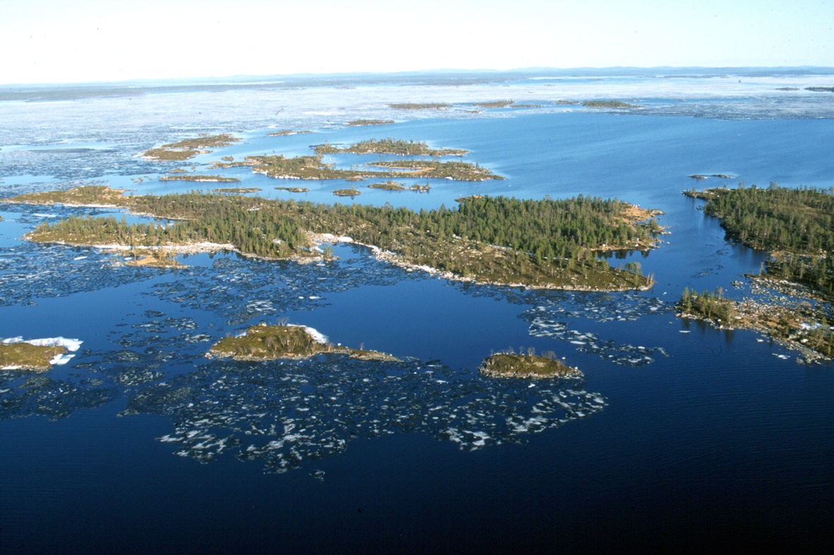 Lake Inari in summer, a stand-in location for deltas, rivers and lake settings