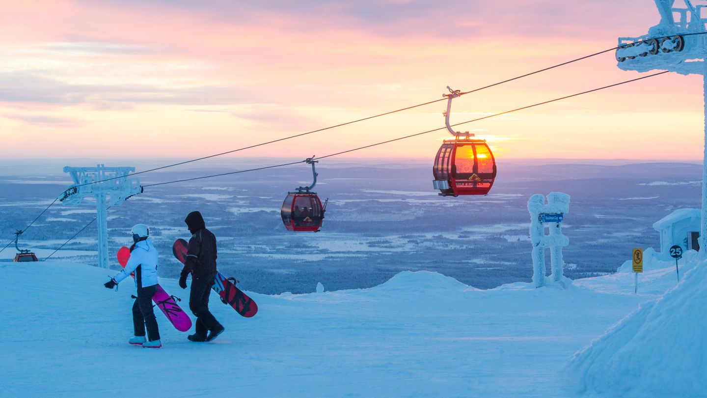 Snowboarding in Ylläs, Lapland