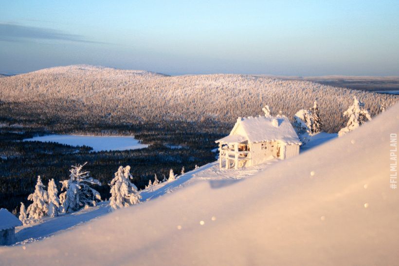 Frozen cottage in Kittilä, Finland