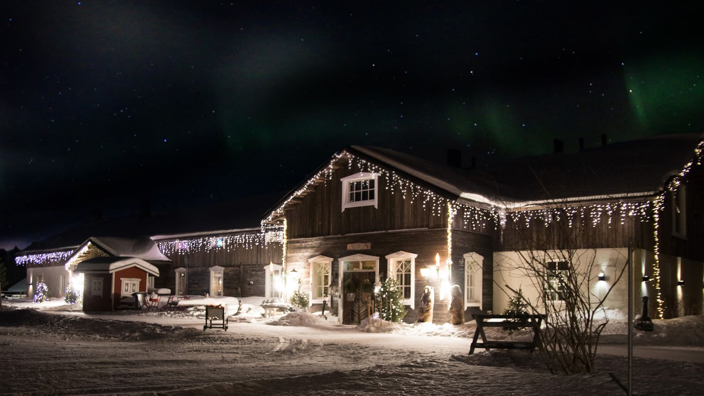 Taivaanvalkeat lodge in Finnish Lapland in winter
