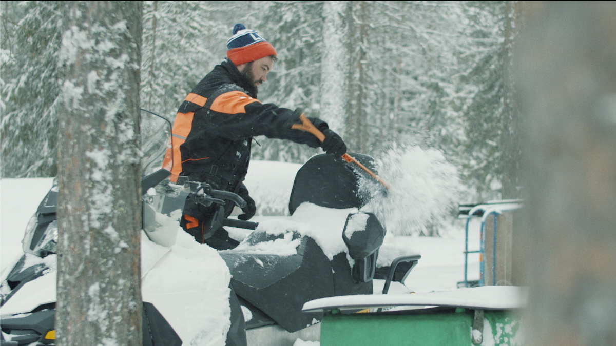 Snowmobile guide Matthew