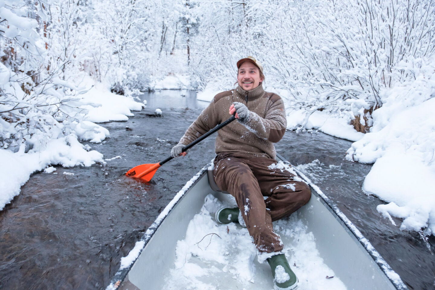 Winter paddling, a perk of seasonal work in Lapland