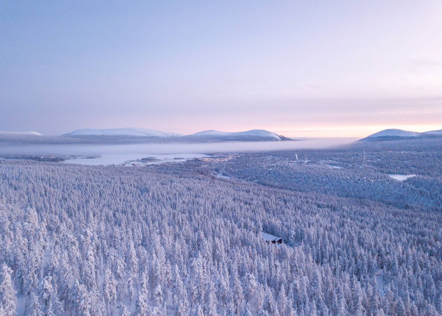 Aerial image of Ylläs in winter