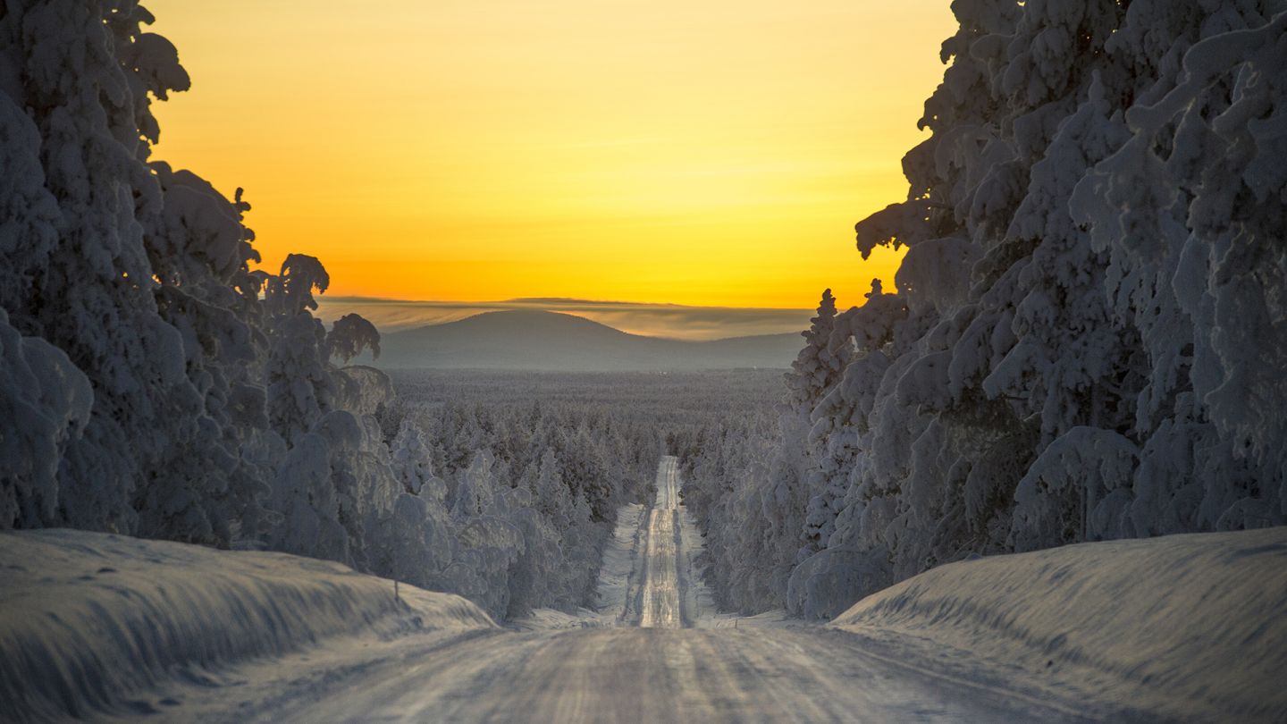 Luminen ja jäinen tie Lapissa