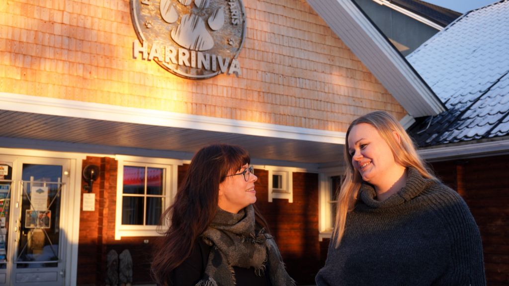 Harriniva Hotels & Safari's CEO Niina Pietikäinen and Sales and Marketing Manager Hanna-Mari "Pyry" Talvensaari decided to organize a convincing marketing campaign to catch the attention of national travellers.