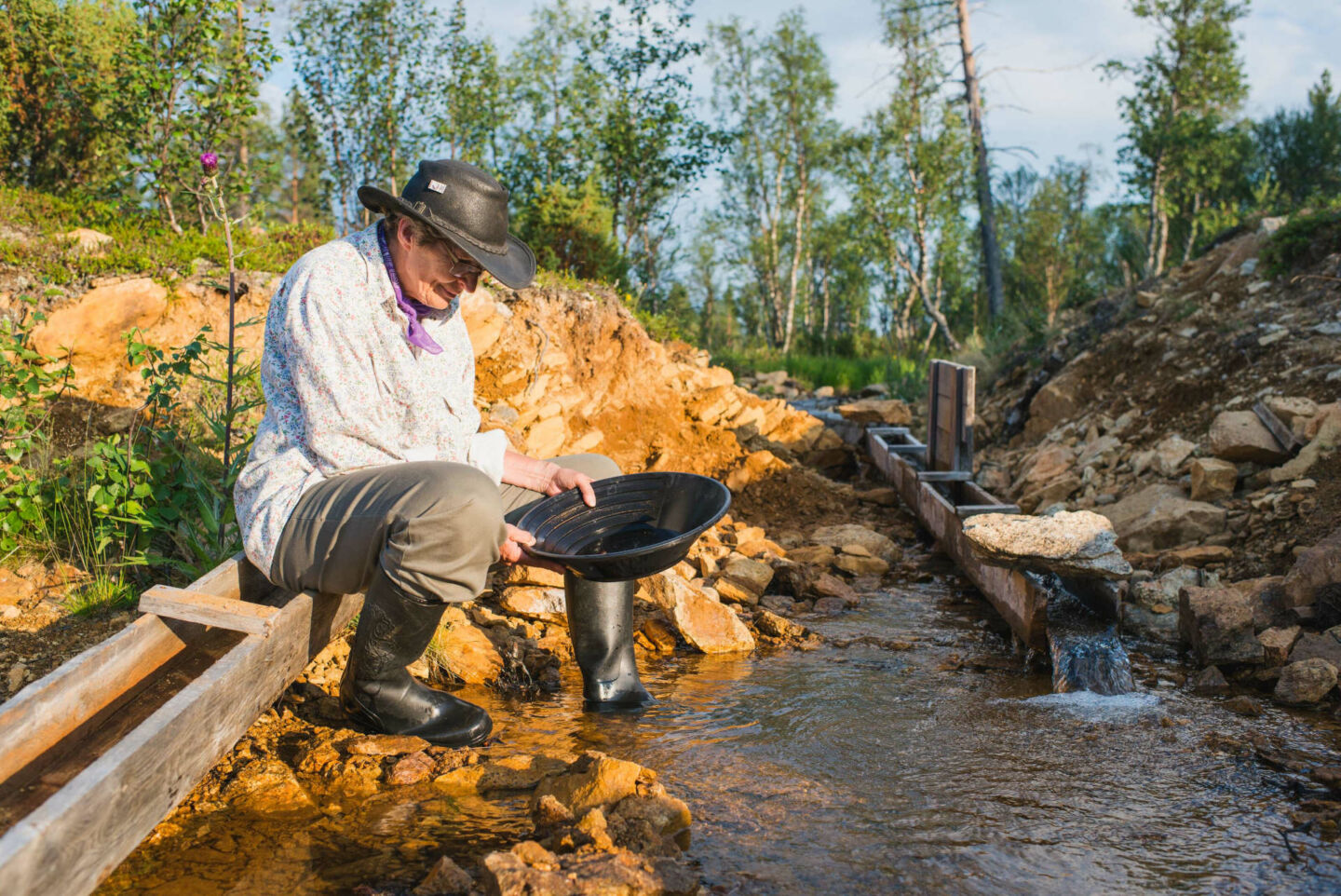 Panning for gold in Sompio & Sodankylä, Finland