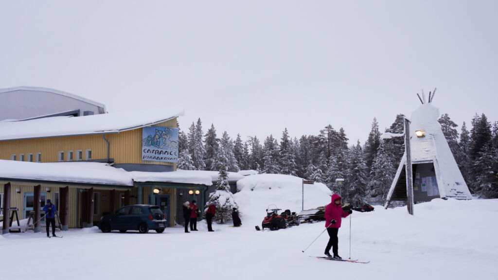 The municipality of Salla is investing one million euros in the expansion of the main building in Salla Wilderness Park. Metsähallitus will open a customer service point in the reindeer park and renovate the nature exhibition.