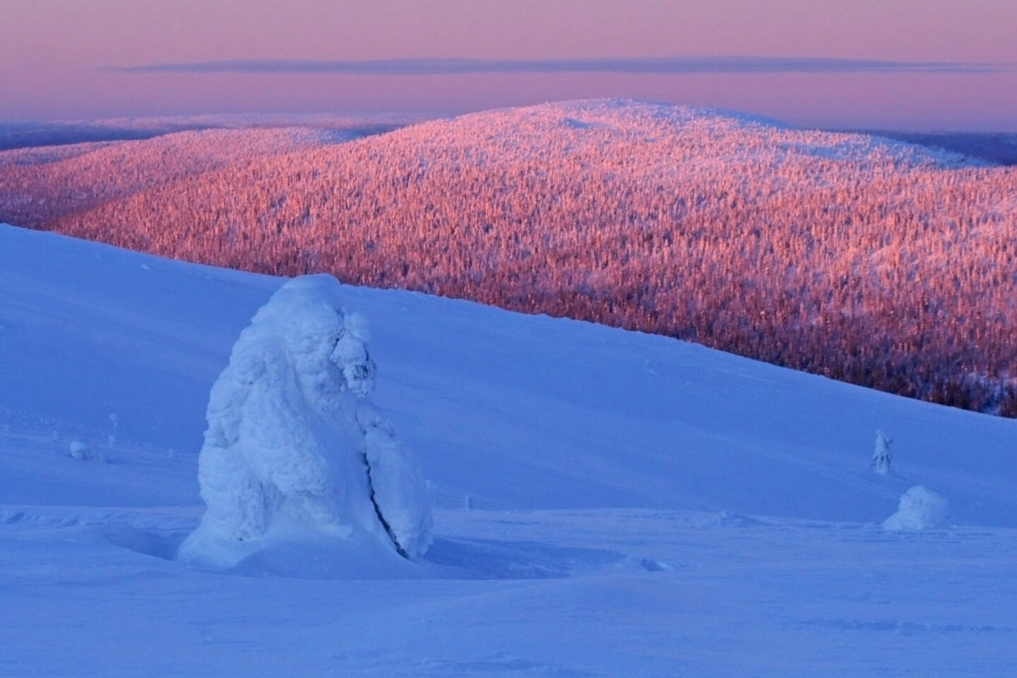 Polar night on a fell, a wilderness film location in Finnish Lapland