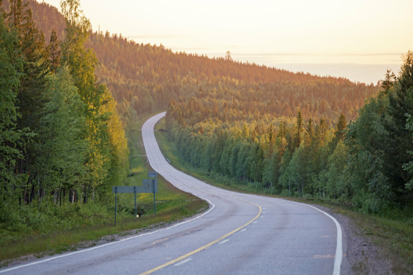 The road to Pello, Finland