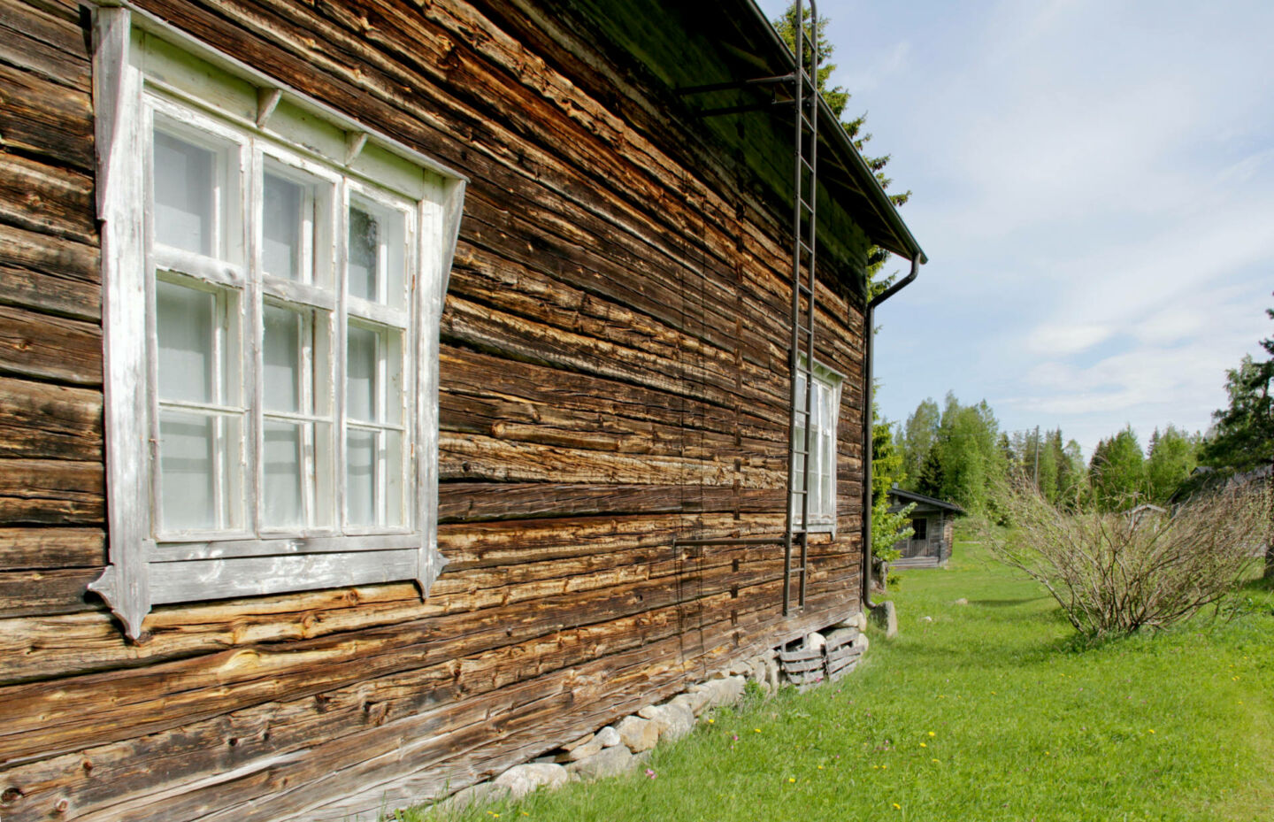 Log buildings at Hervanvaara in Ranua, a Finnish Lapland filming location