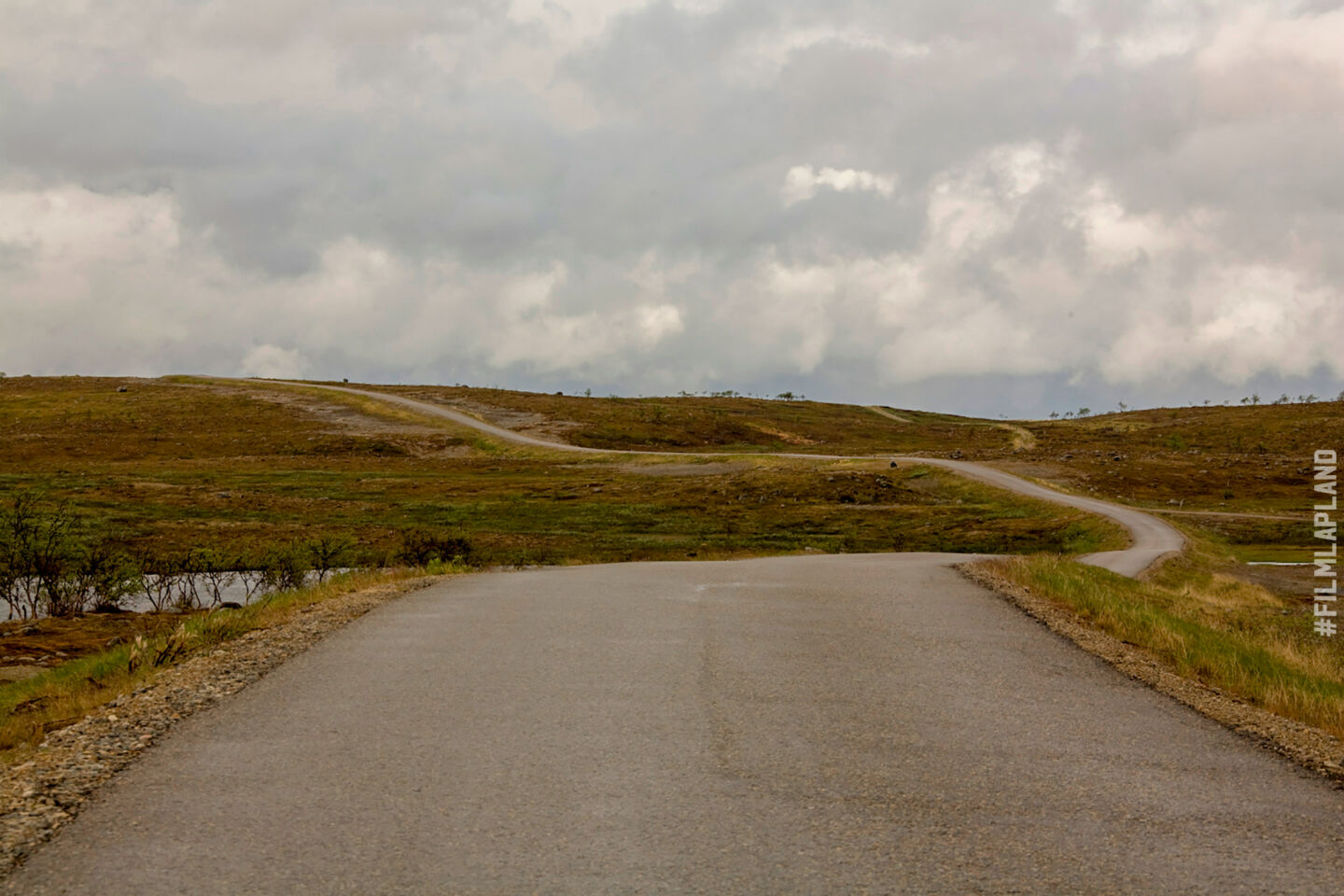 Roads & bridges in Utsjoki, accessible all-winter long, a feature of Finnish Lapland filming locations