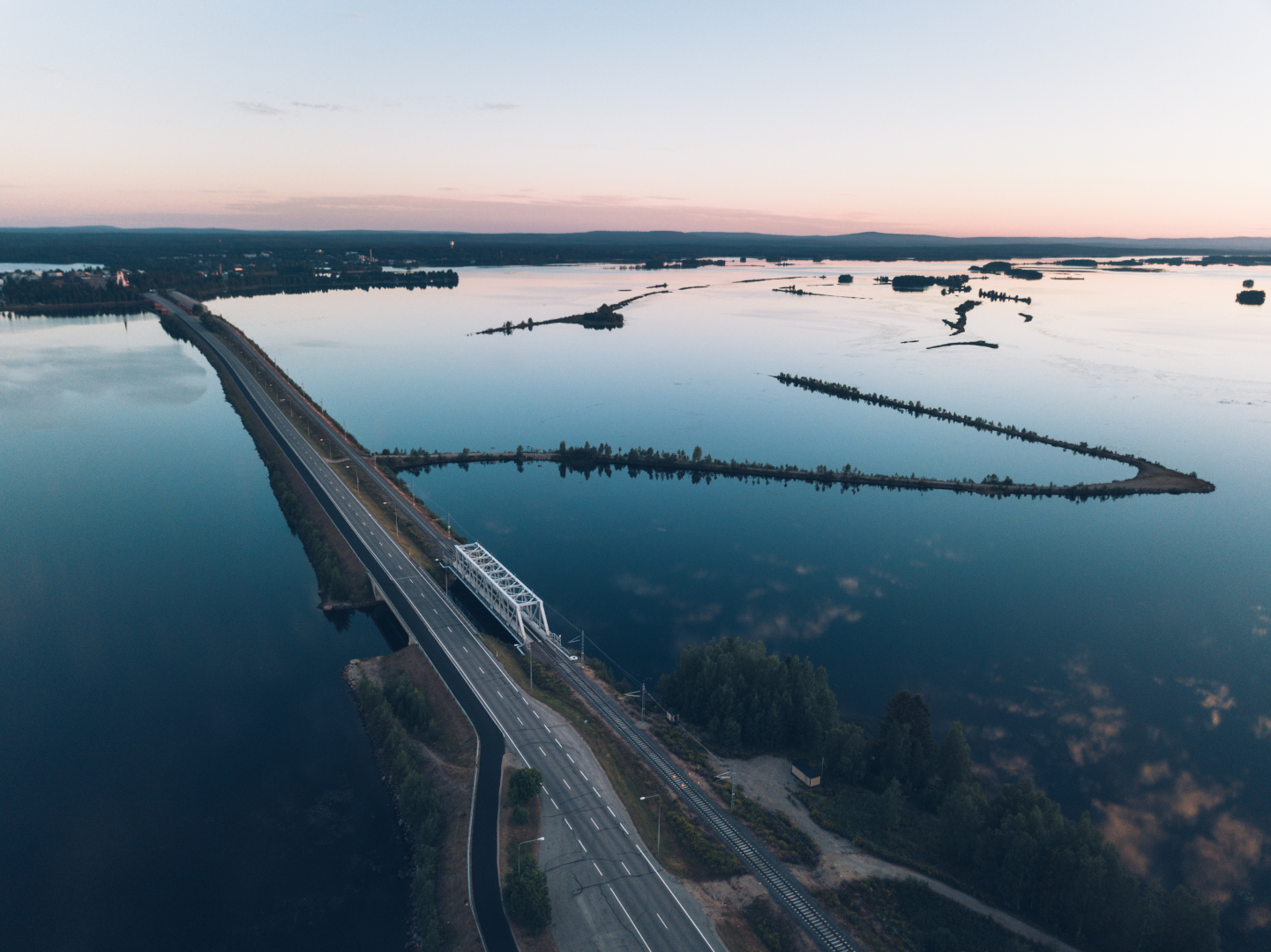 The bridge to Kemijärvi, your invitation to find your workplace in Lapland