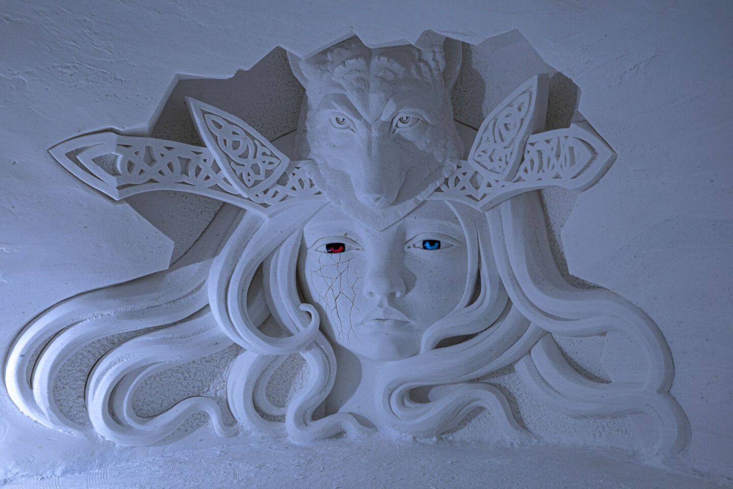 Wall relief made of snow at the Lapland Hotels Snowvillage, a Finnish Lapland filming location